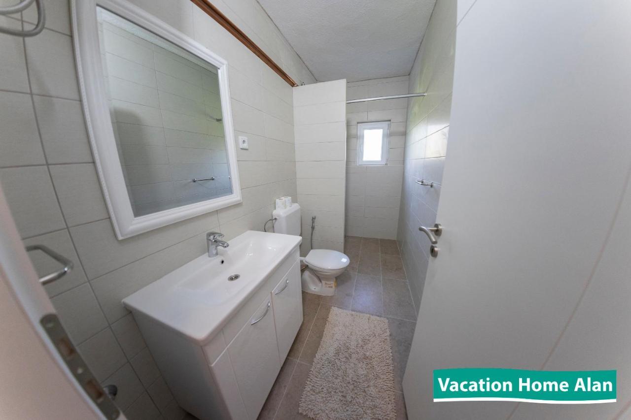 Vacation Home Alan Kulen Vakuf Extérieur photo