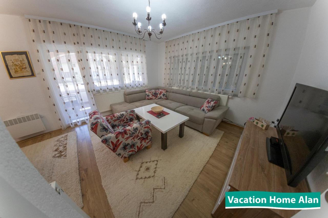 Vacation Home Alan Kulen Vakuf Extérieur photo