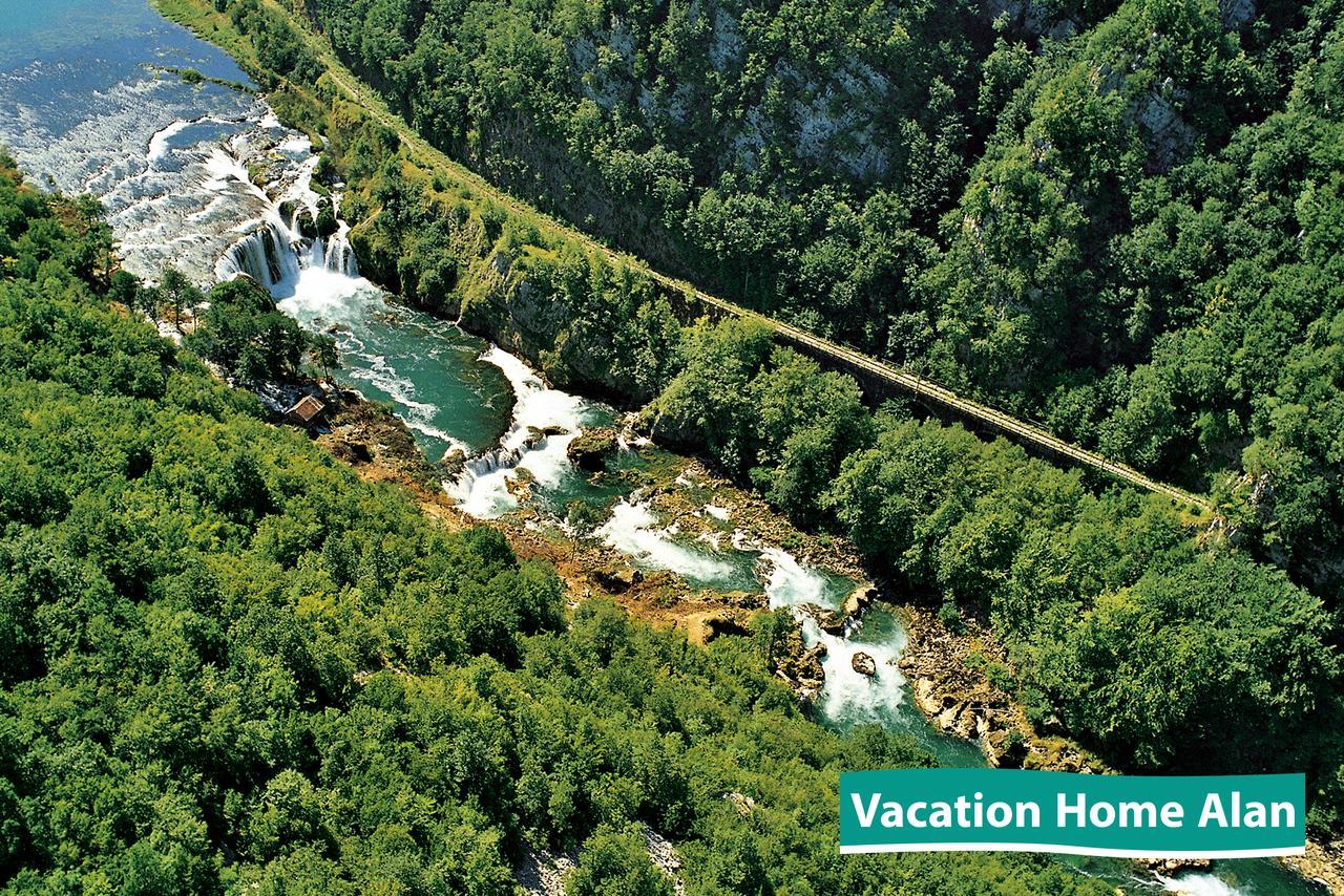 Vacation Home Alan Kulen Vakuf Extérieur photo
